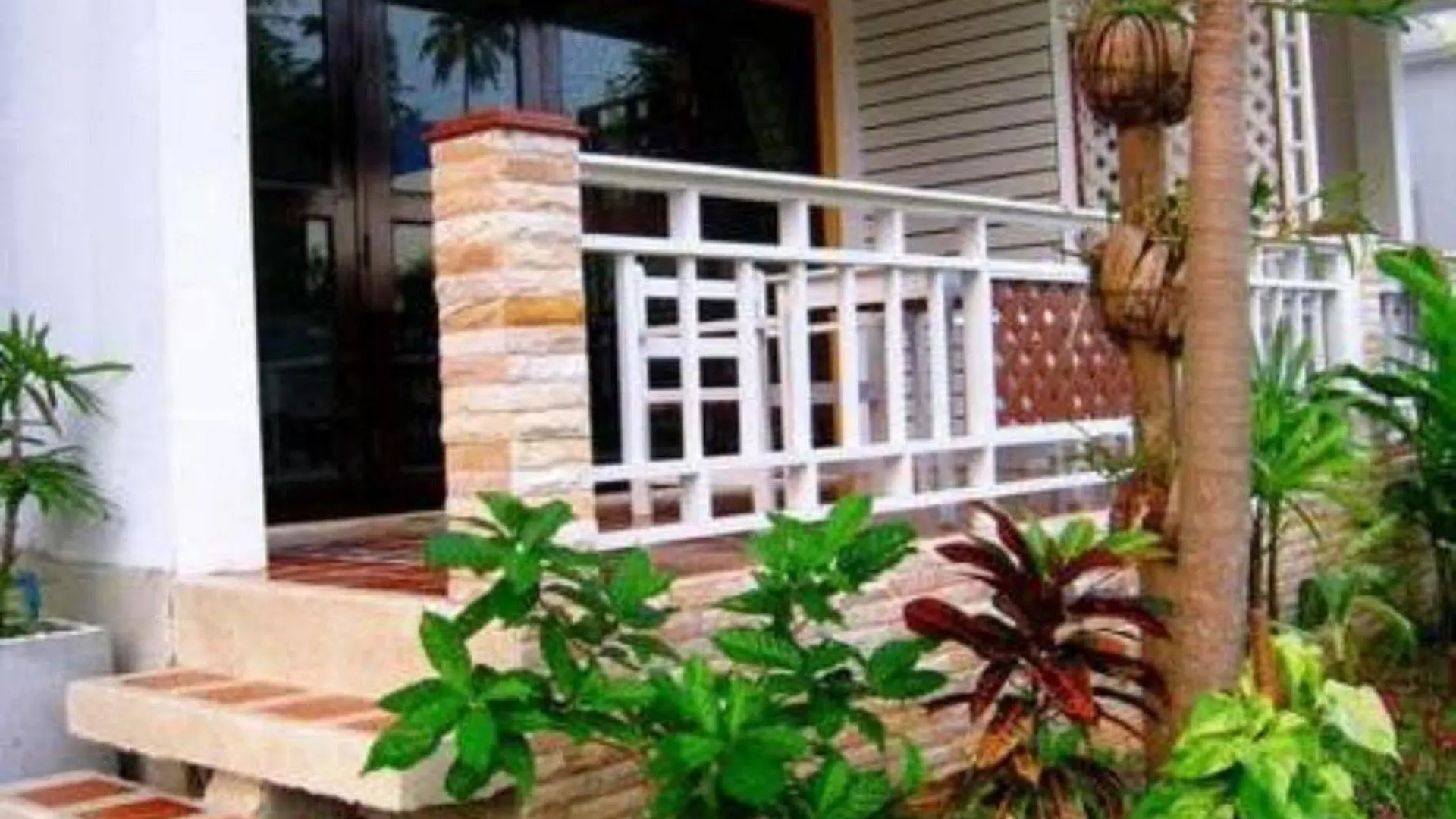 Simple Life Resort Koh Tao